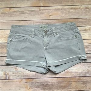 Aeropostale Junior Girls Gray Cuffed Denim Shorts